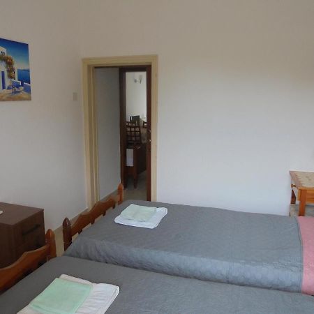 Niki Court Holiday Apartments Paphos Esterno foto
