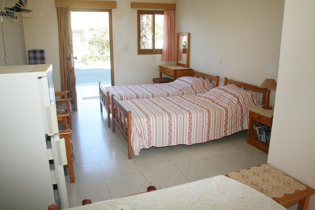 Niki Court Holiday Apartments Paphos Camera foto