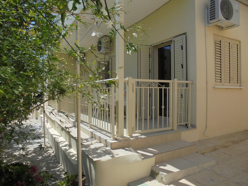 Niki Court Holiday Apartments Paphos Esterno foto