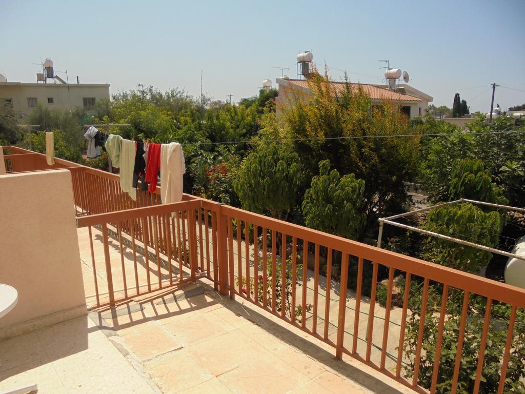 Niki Court Holiday Apartments Paphos Esterno foto